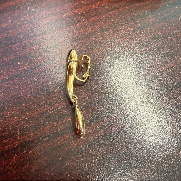 Avon “Fluid Dangle” Vintage-Inspired Drop clip Earrings with Polished Finish NIB - Picture 5 of 6